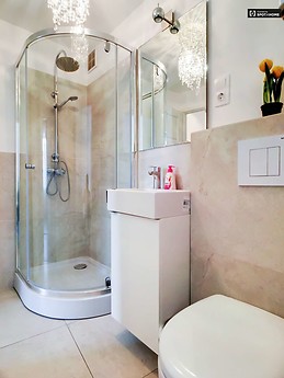 stylish-2-bedroom-apartment-varkerulet-f891fc1297add3d190a76fd1f