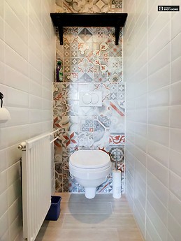 sunny-1-bedroom-apartment-balcony-rent-district-3-obuda-bekasmeg