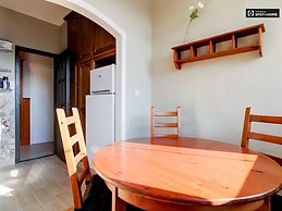 sunny-1-bedroom-apartment-balcony-rent-district-3-obuda-bekasmeg