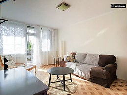 Sunny 1-bedroom apartment with balcony for rent in District 3 (Óbuda-Békásmegyer)