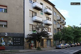 sunny-1-bedroom-apartment-rent-nemetvolgy-d59382bef9450c36a7d410