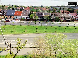 sunny-2-bedroom-apartment-balcony-rent-angyalfold-near-metro-6ce