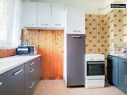 sunny-3-bedroom-apartment-balcony-ac-rent-kelenfold-5adb3cc6143c