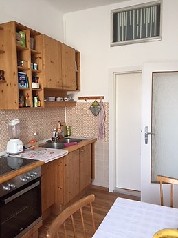 Sunny Cosy Room in Linz