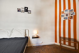 Sunny and large appartment in middle of Lisbon