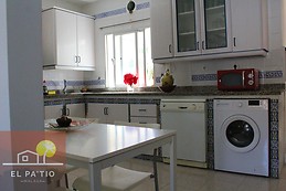 Unico en Malaga una casa tipica con un patio interior. 60 m2