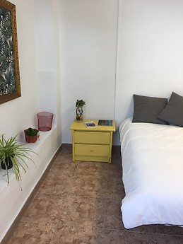 Unico en Malaga una casa tipica con un patio interior. 60 m2