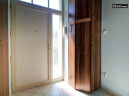 unique-1-bedroom-apartment-rent-rozsadomb-587cfcf3ef6a36968739e7