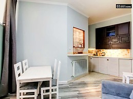 unique-1-bedroom-apartment-rent-rozsadomb-ec121347285302a259a1ee