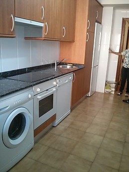 URGENT: Shared apartment with girls in Logroño/ Buscamos compañe