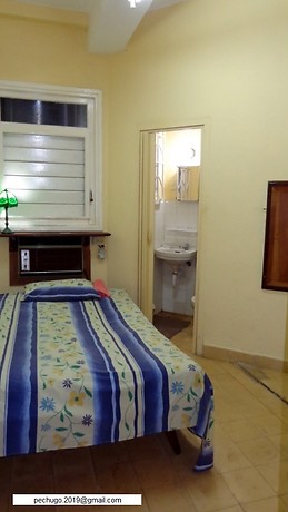 Vedado room total independiente con baño