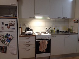 Warm, cozy studio apt