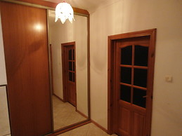 I will rent the level in a detached house