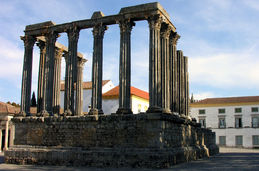 Templo Romano de Diana (Diana's roman Temple)