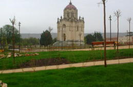 PANTEÓN DE LA CONDESA DE LA VEGA DEL POZO