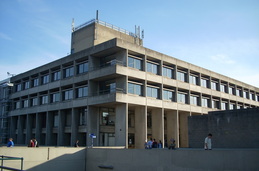 La biblioteca.