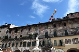 Case Mazzanti in Piazza delle Erbe