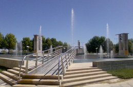 Campus Univ. &#34;Las Lagunillas&#34;, Plaza de los Pueblos