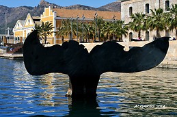 Escultura Cola de Ballena - Puerto de Cartagena (España )