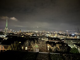 Ethan Zürich by night clock 2