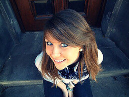 Ja na schodkach niczego nieświadoma.. ;-]