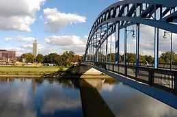 Puente a Rotehorn Park