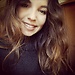 Fille qui vient perfectionner son anglais