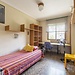 Habitación en piso de estudiantes para 3 en la Universidad (La Merced). ¡Facturas incluidas!