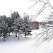 Residencia universitaria en invierno