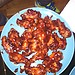 Alitas de pollo en salsa barbacoa, teriyaki...