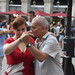 Ballando tango in Placa Reail.