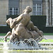 Bassin et statue de Rouen.