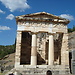Delphi: The Centre of the World and the Oracle