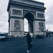 Gülü Seven Dikenine Katlanır: Eiffel'e Gidiş