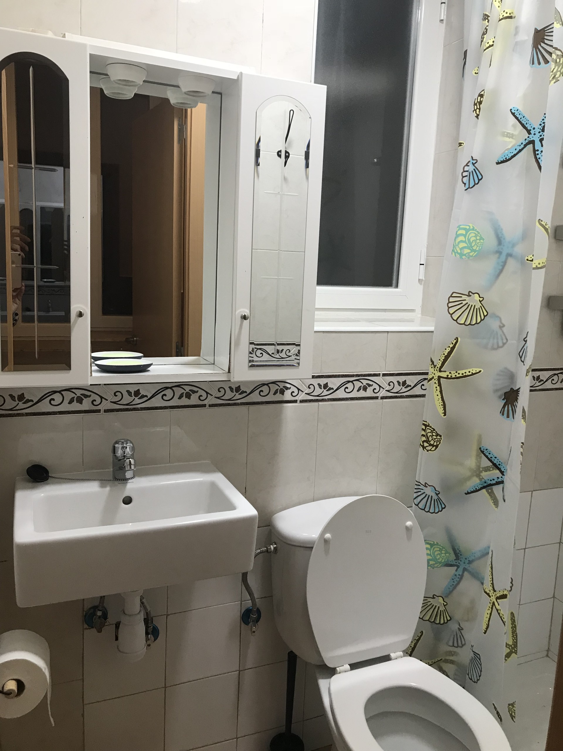 Habitación con patio exclusivo en el centro de Madrid | Alquiler