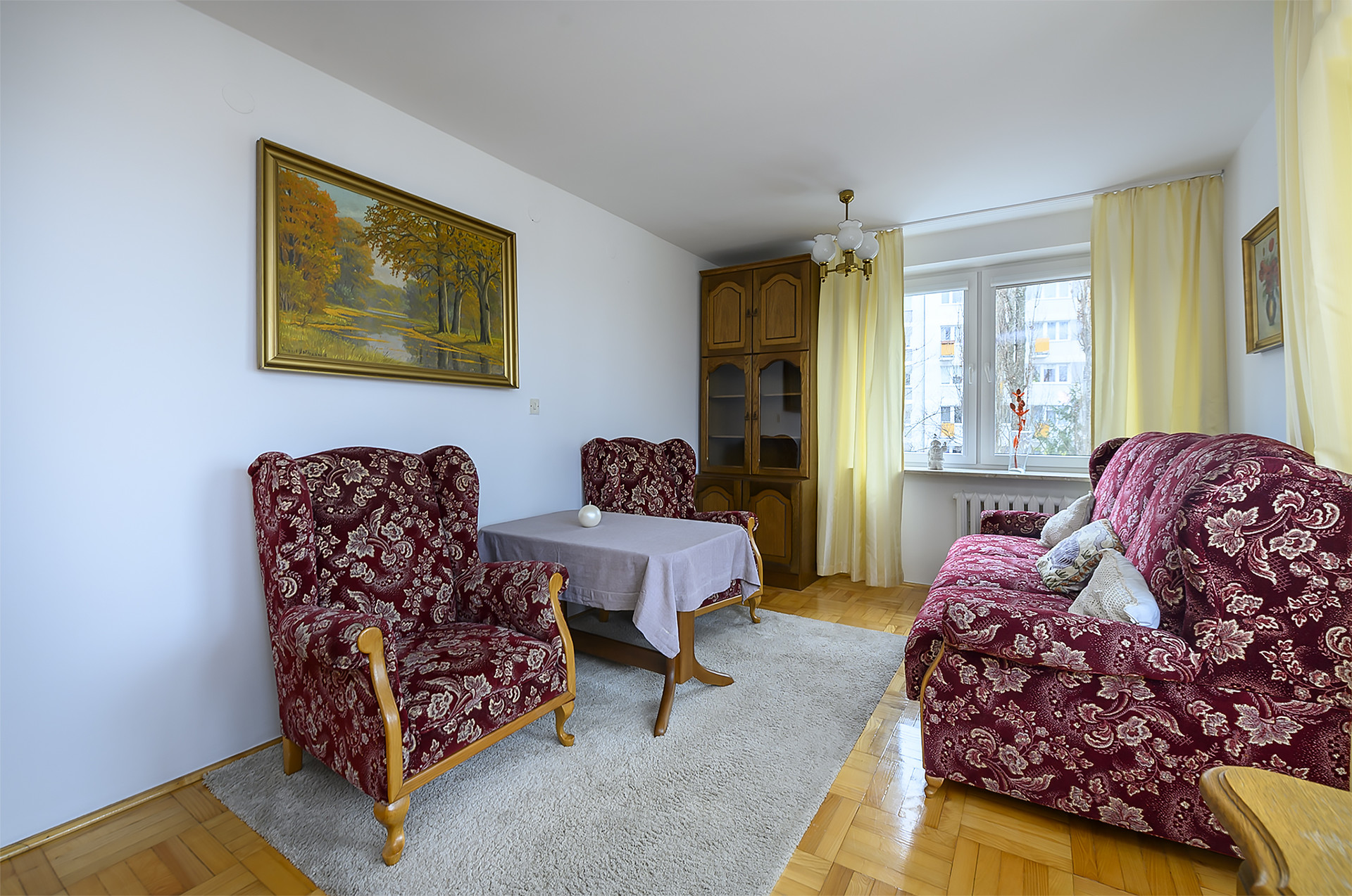 Large 2 bedroom apartment in Warsaw Praga with perfect access to city