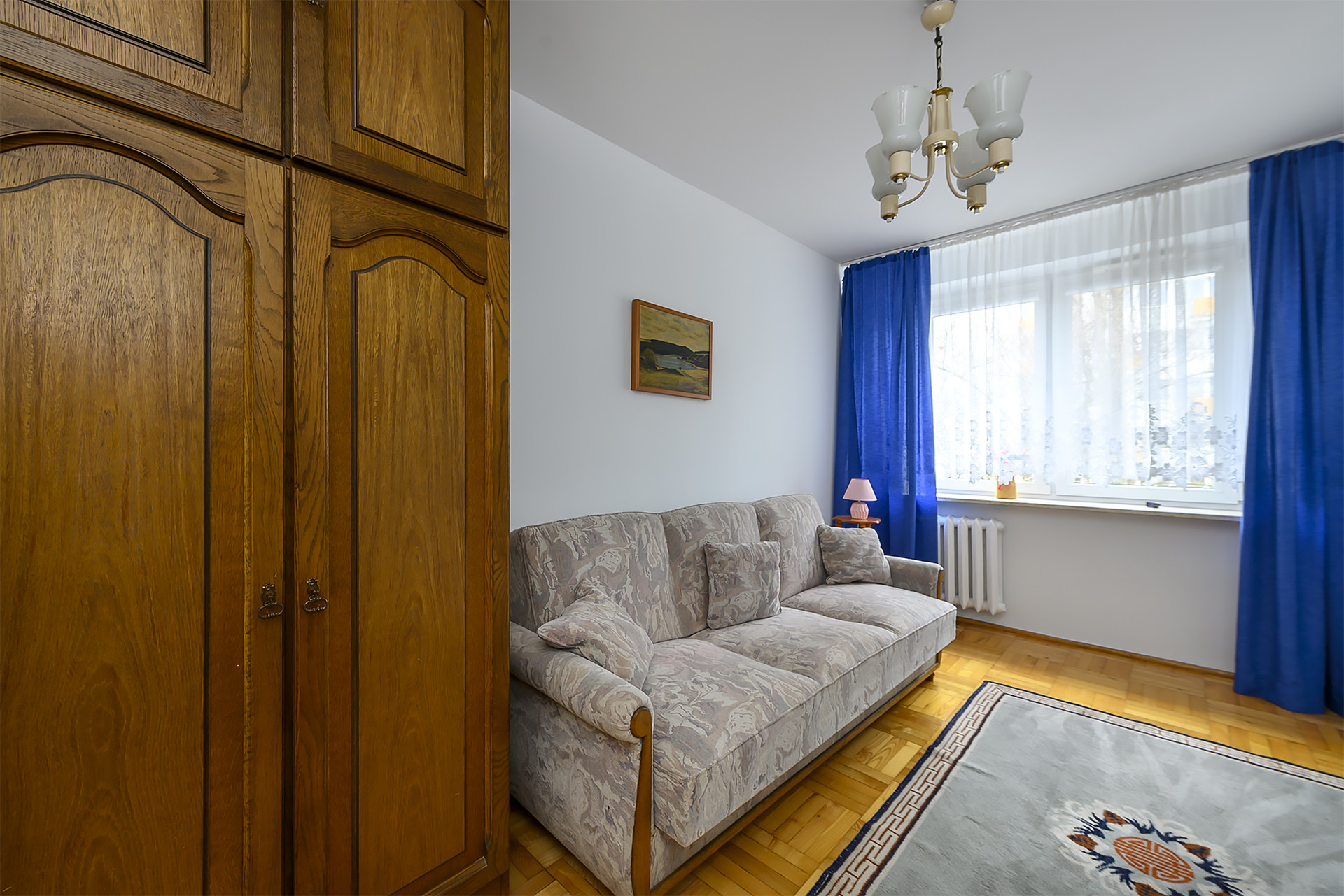 Large 2 bedroom apartment in Warsaw Praga with perfect access to city
