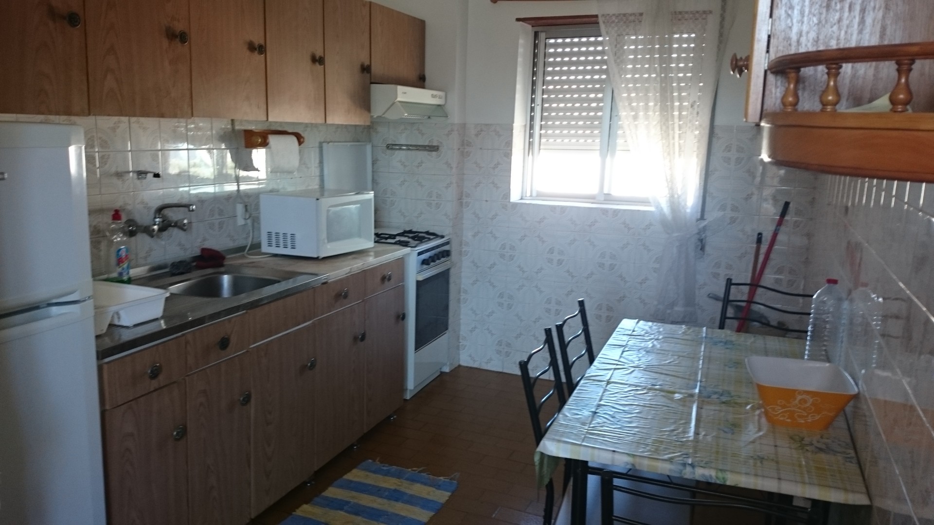 Quartos em apartamento sem senhorio com acesso a sala de estar