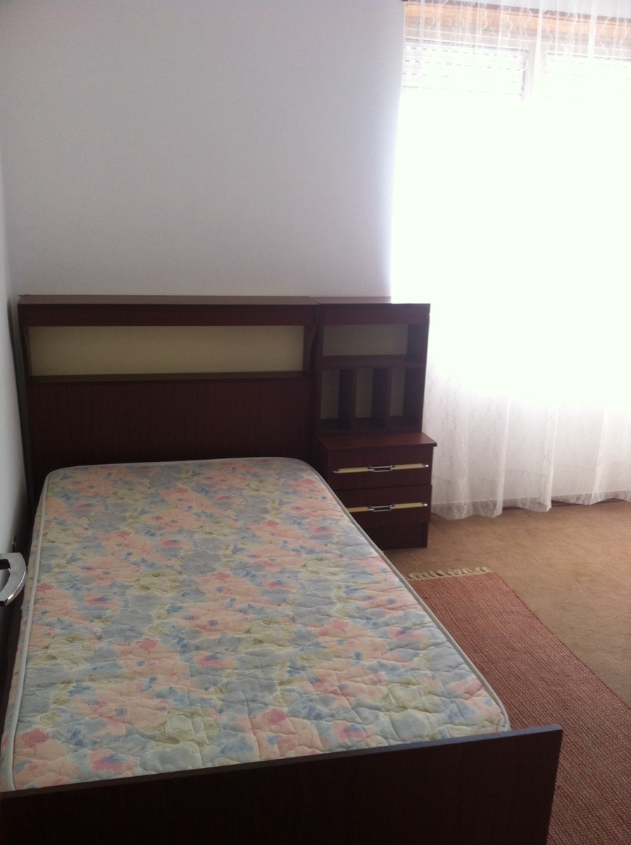 Quartos em apartamento sem senhorio com acesso a sala de estar