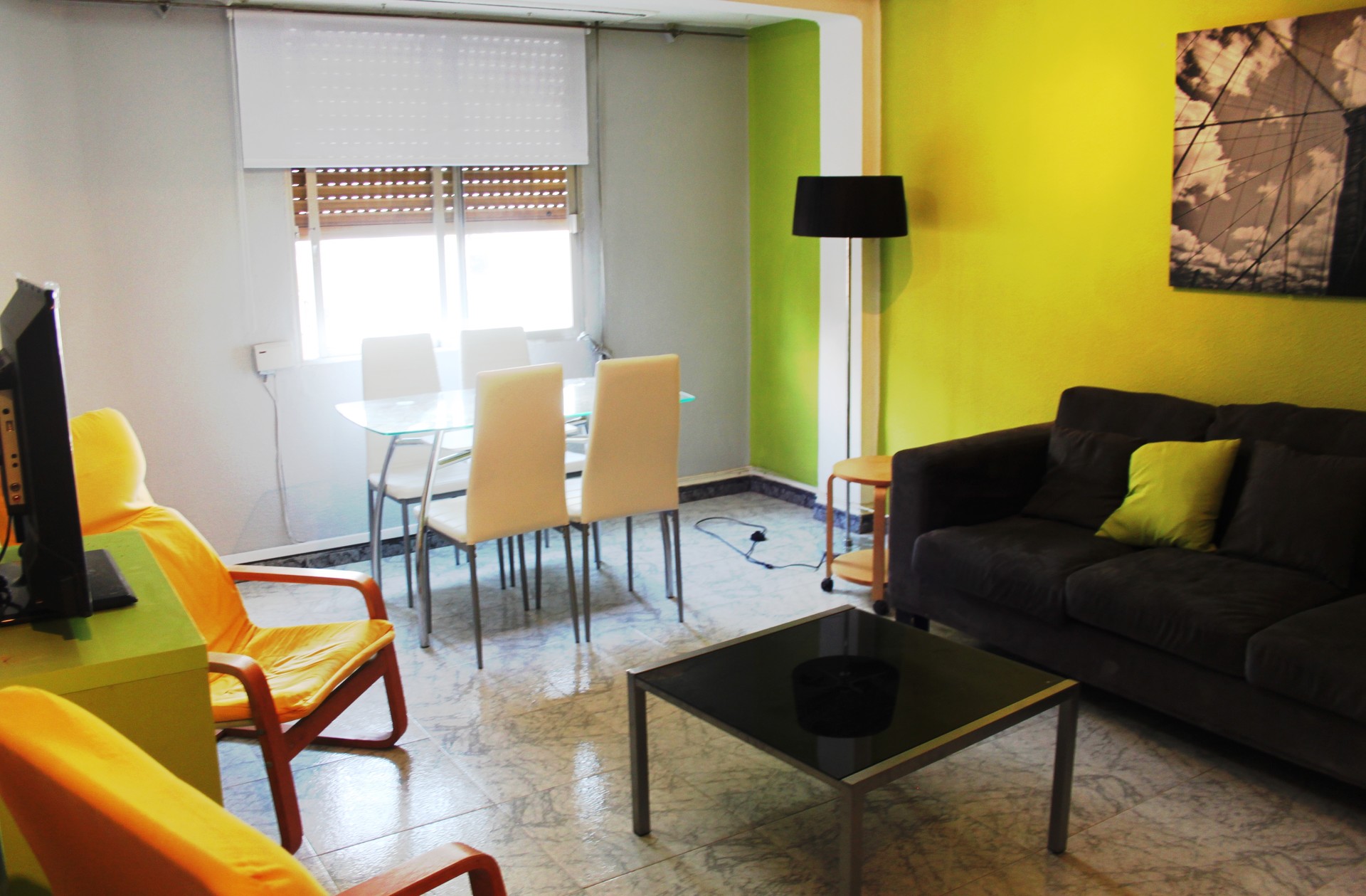 2 single bedrooms in a beautiful flat close to universitites of