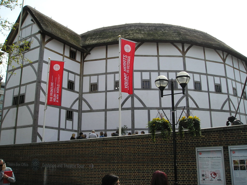 THE GLOBE THEATRE