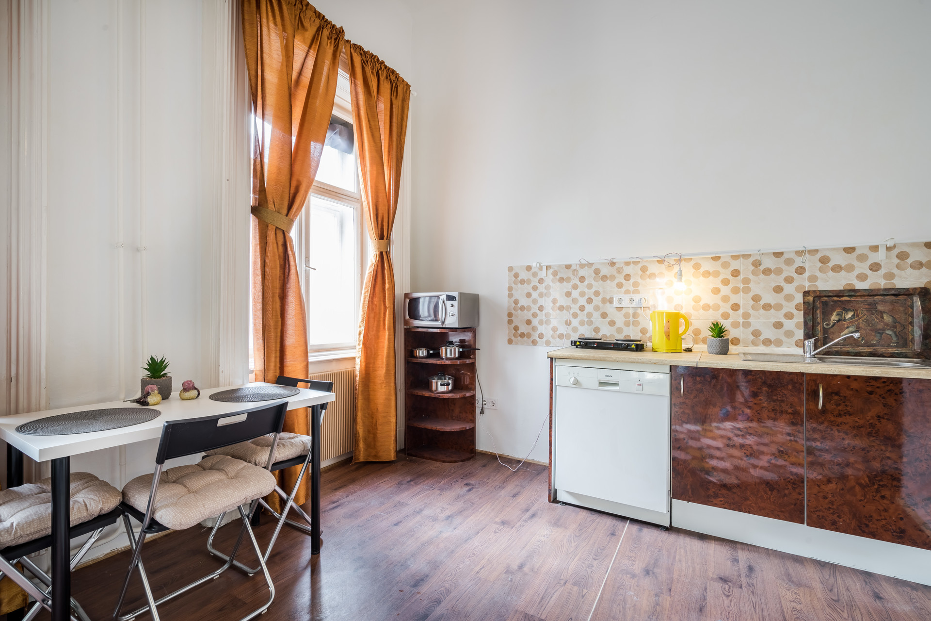 Fully renovated 2 rooms apartment in very central Budapest Flat rent Budapest