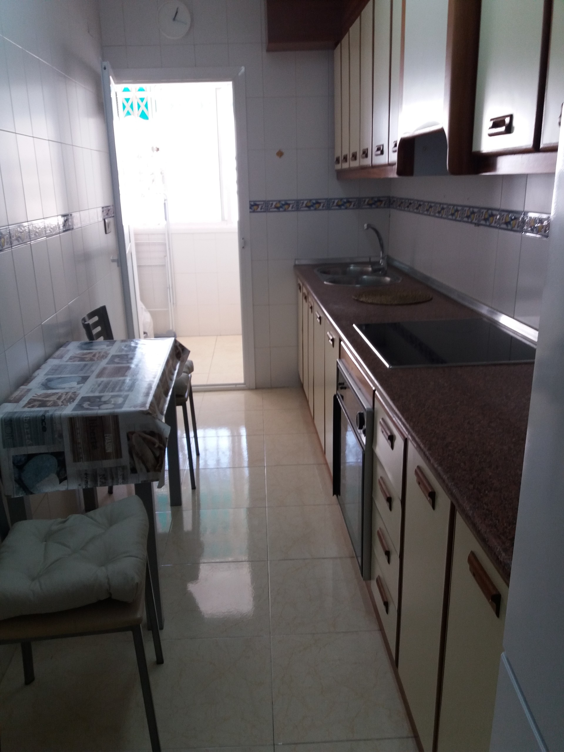 HABITACIÓN PARA ESTUDIANTES CON VENTILADOR | Alquiler habitaciones Murcia