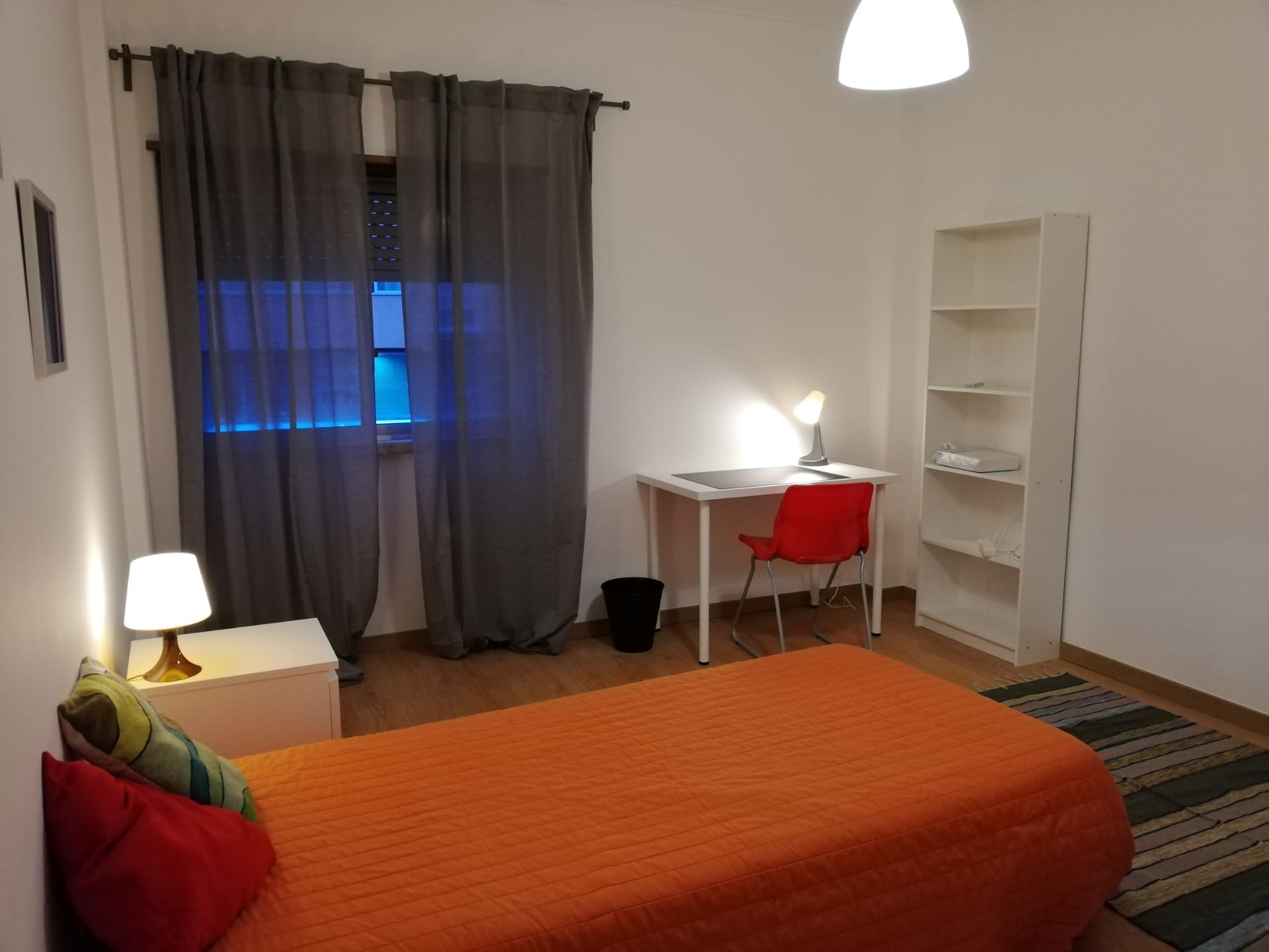 Large 4 room student apartment in Lisbon Room for rent Lisbon