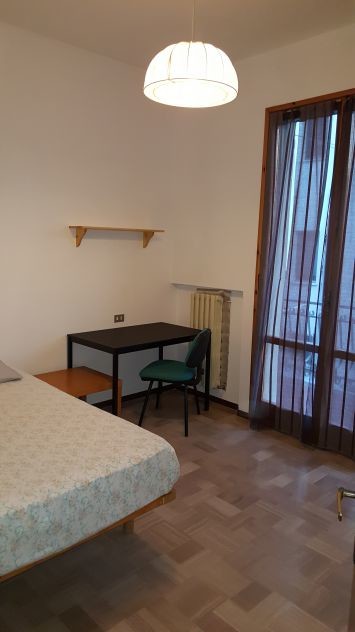 Zimmer In 3er Wg In Forli Nur Fur Manner