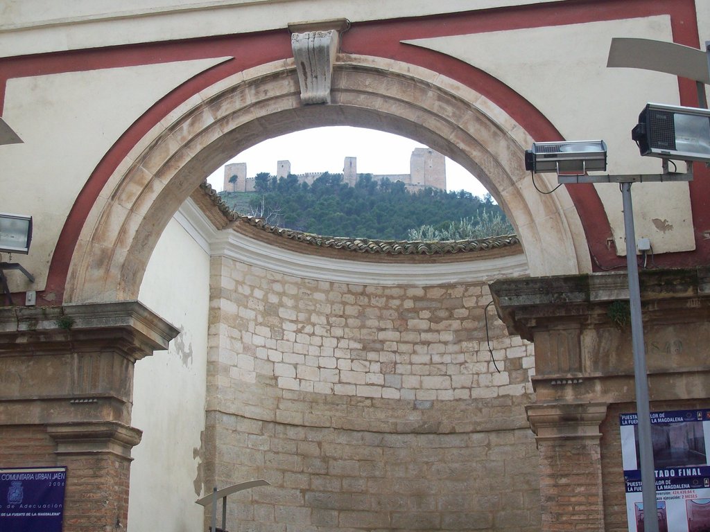 Vista del castillo desde el raudal de la Magdalena