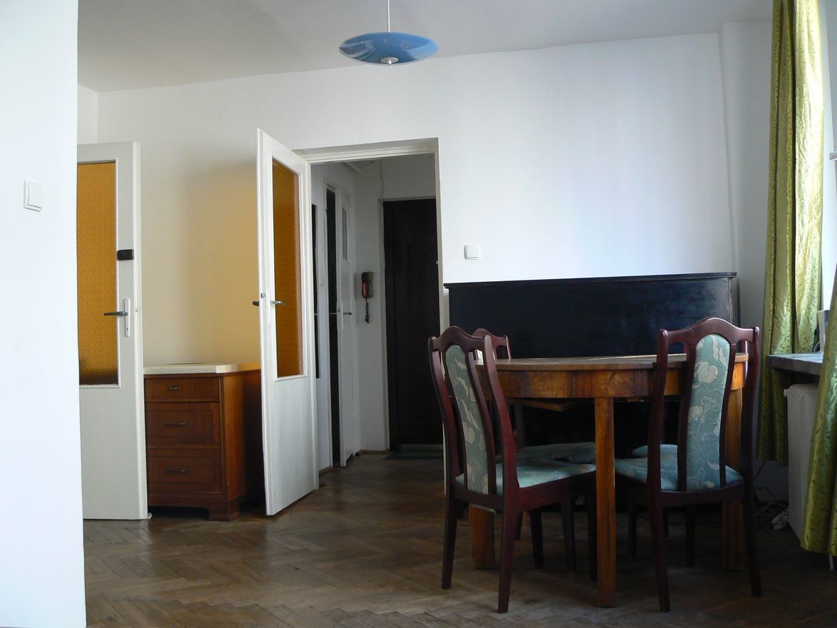 3 rooms for Erasmus students, city centre, near to Warsaw University