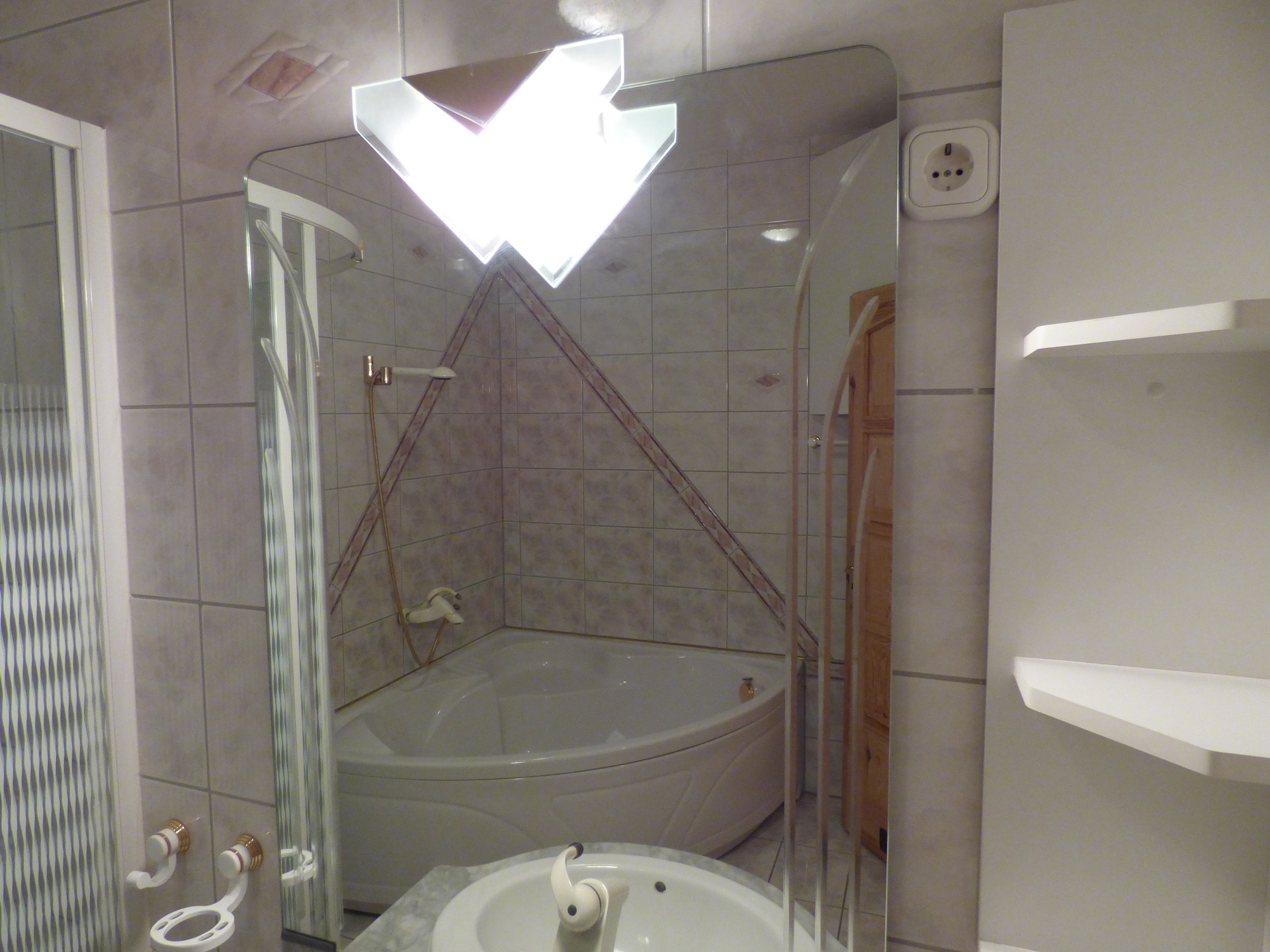 300 m2 flat for 35 students Flat rent Szeged