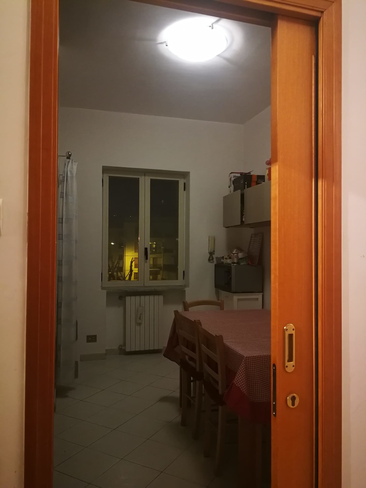 Habitación privada en alquiler en Salerno en un luminoso apartamento de