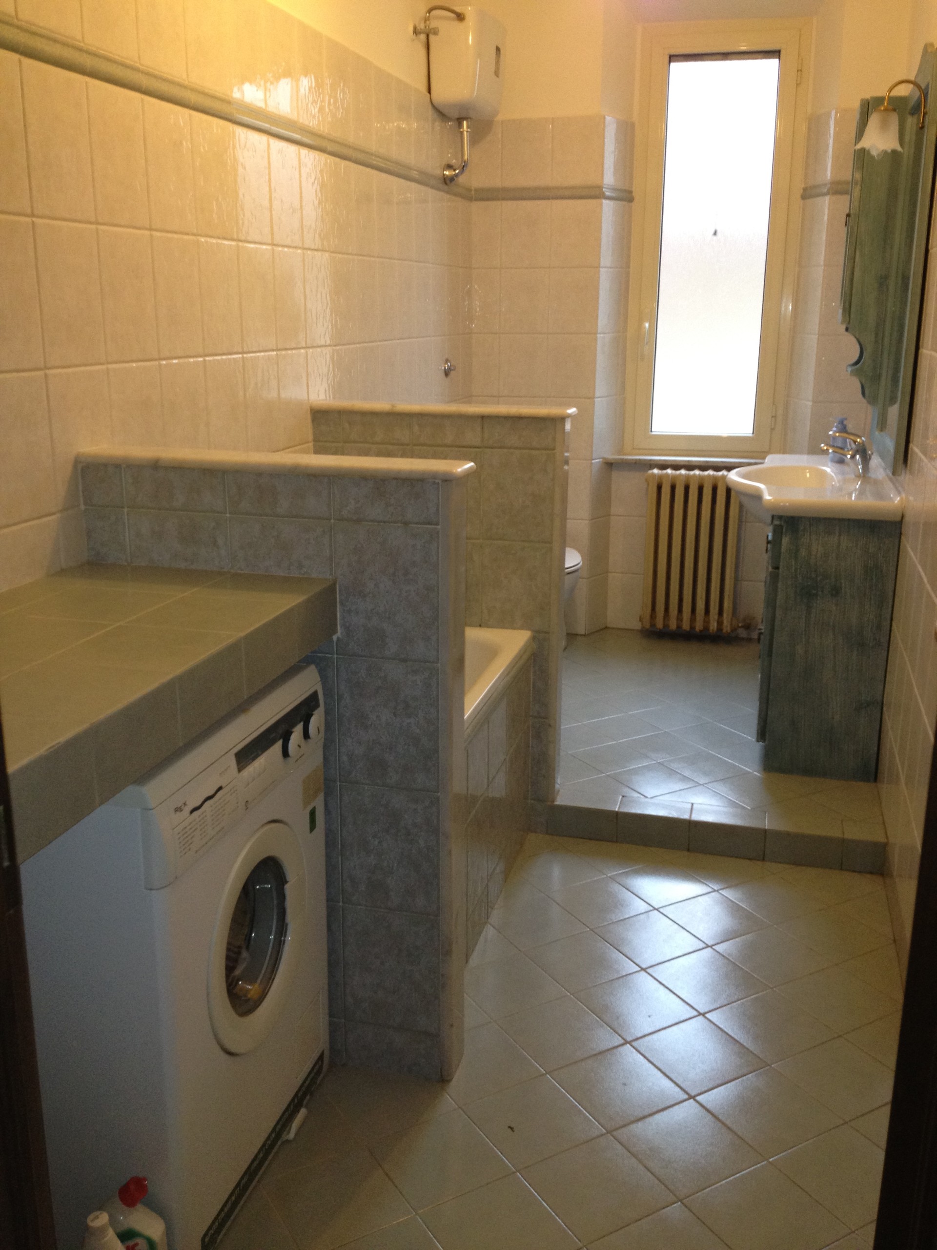 Habitación individual en Pisa en un apartamento de 6 habitaciones